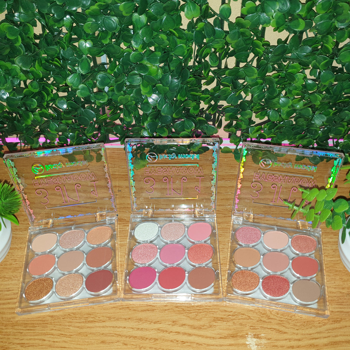 3in1 Eyeshadow 9 Colour Lucky Model