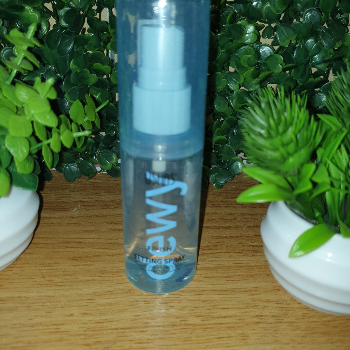 Ushas Setting Spray