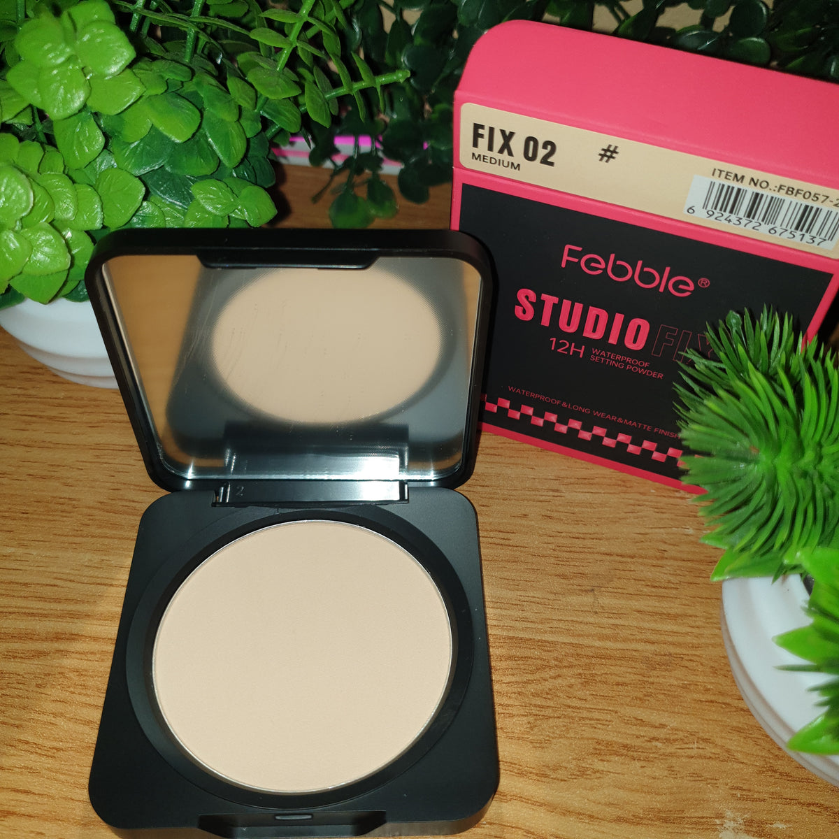 Febble Studio Fix 12H Waterproof Setting Powder