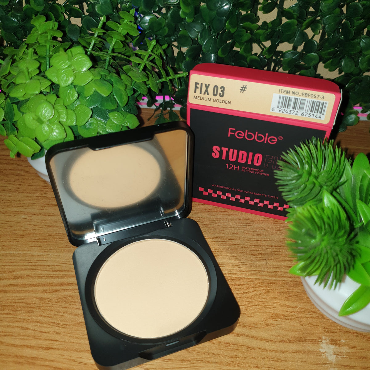 Febble Studio Fix 12H Waterproof Setting Powder