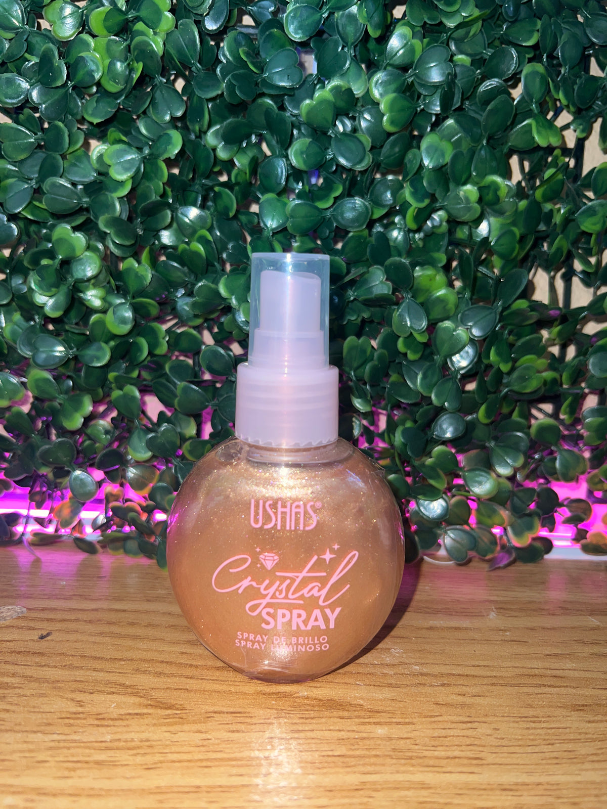 Ushas Crystal Shimmer Spray – Luminous Glow Spray