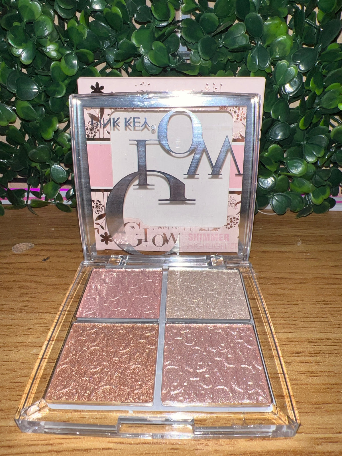 Pink Key Glow Shimmer Highlighter Palette