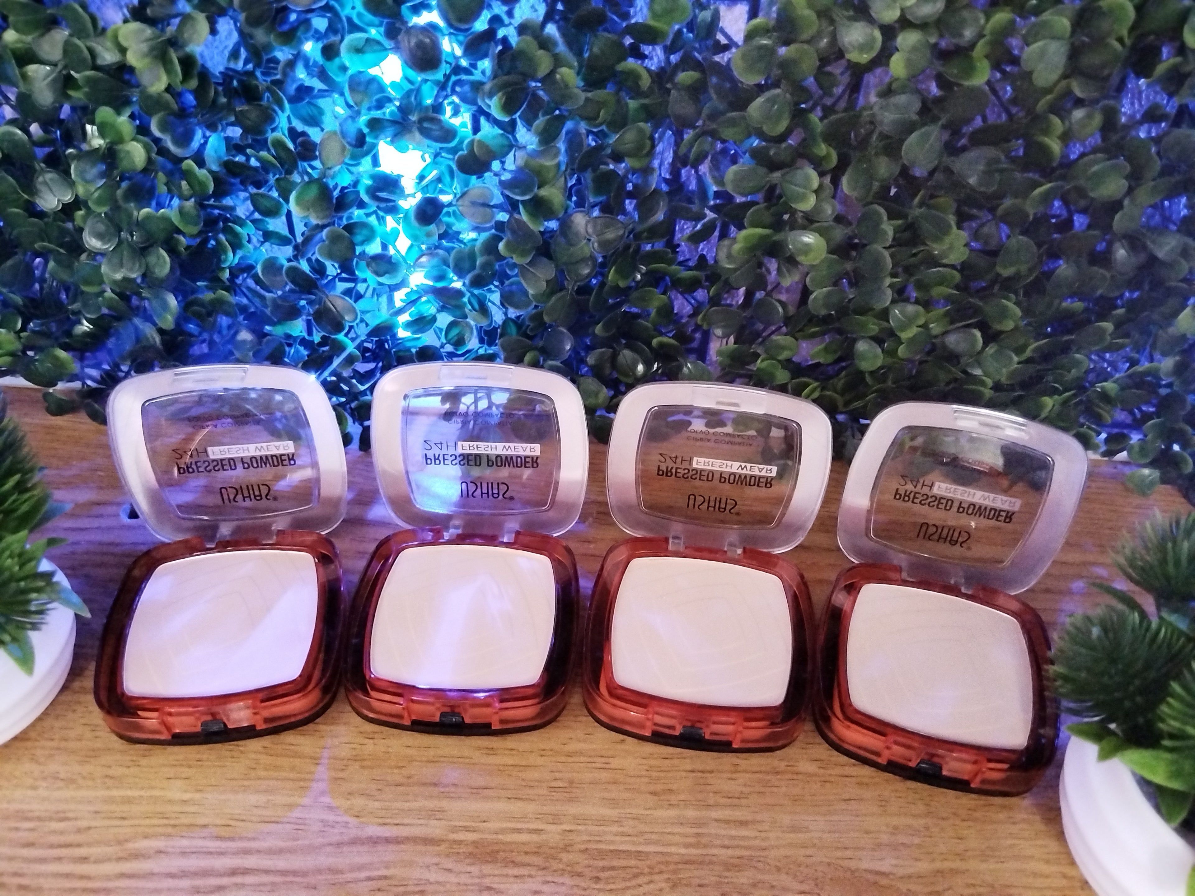 Ushas Pressed Powder 24H Fresh Wear