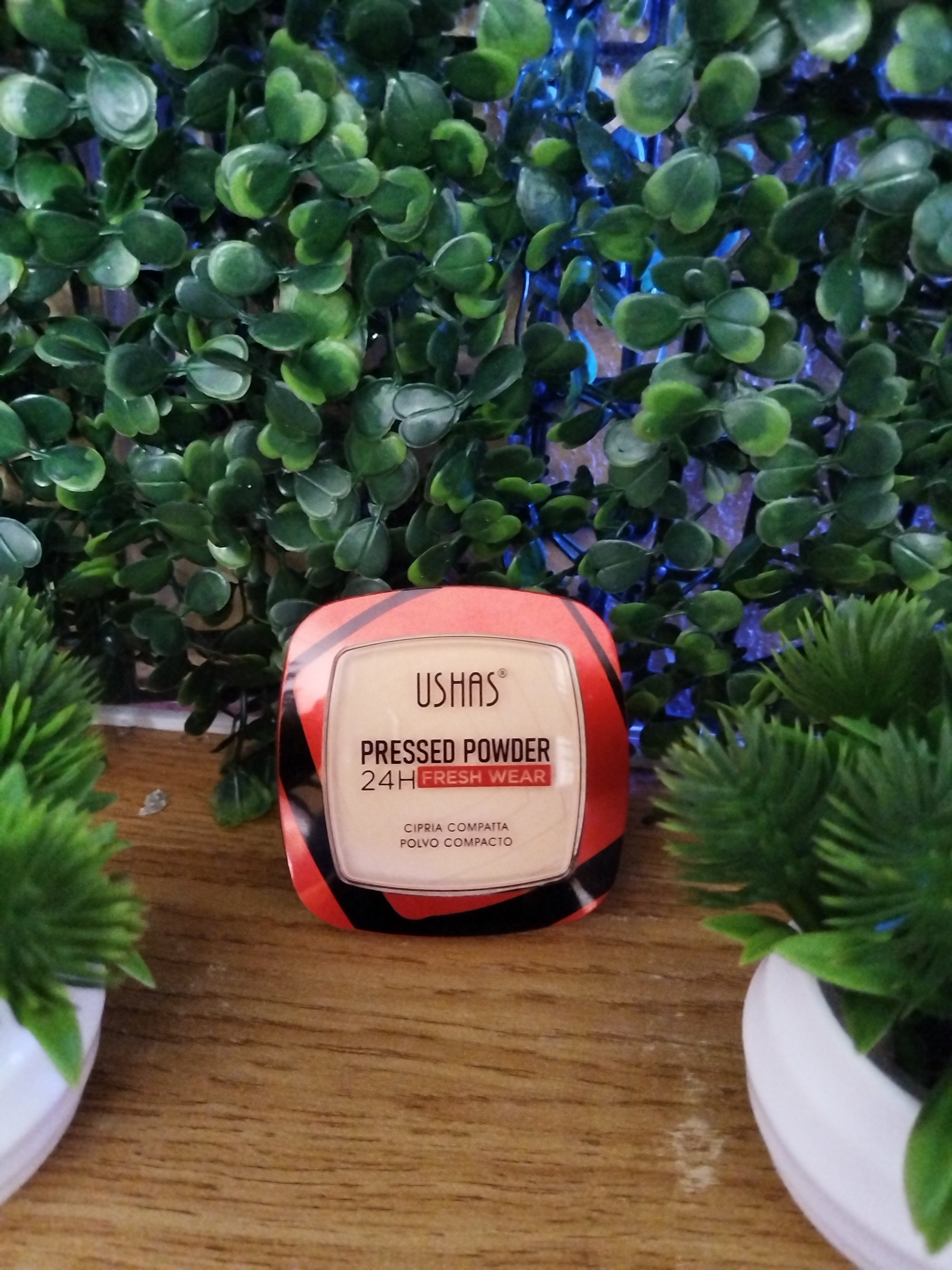 Ushas Pressed Powder 24H Fresh Wear