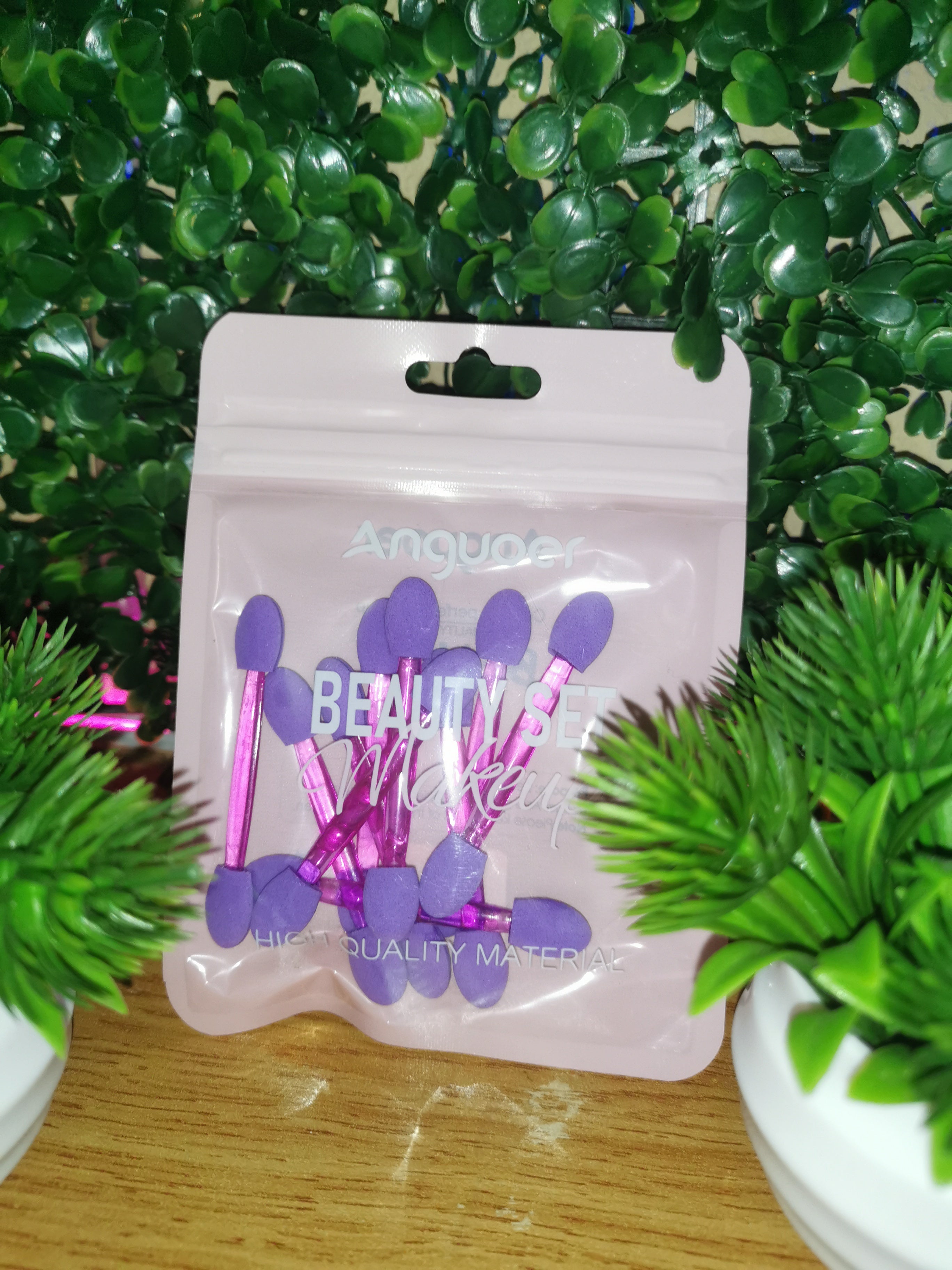 Anguoer Eyeshadow Applicator
