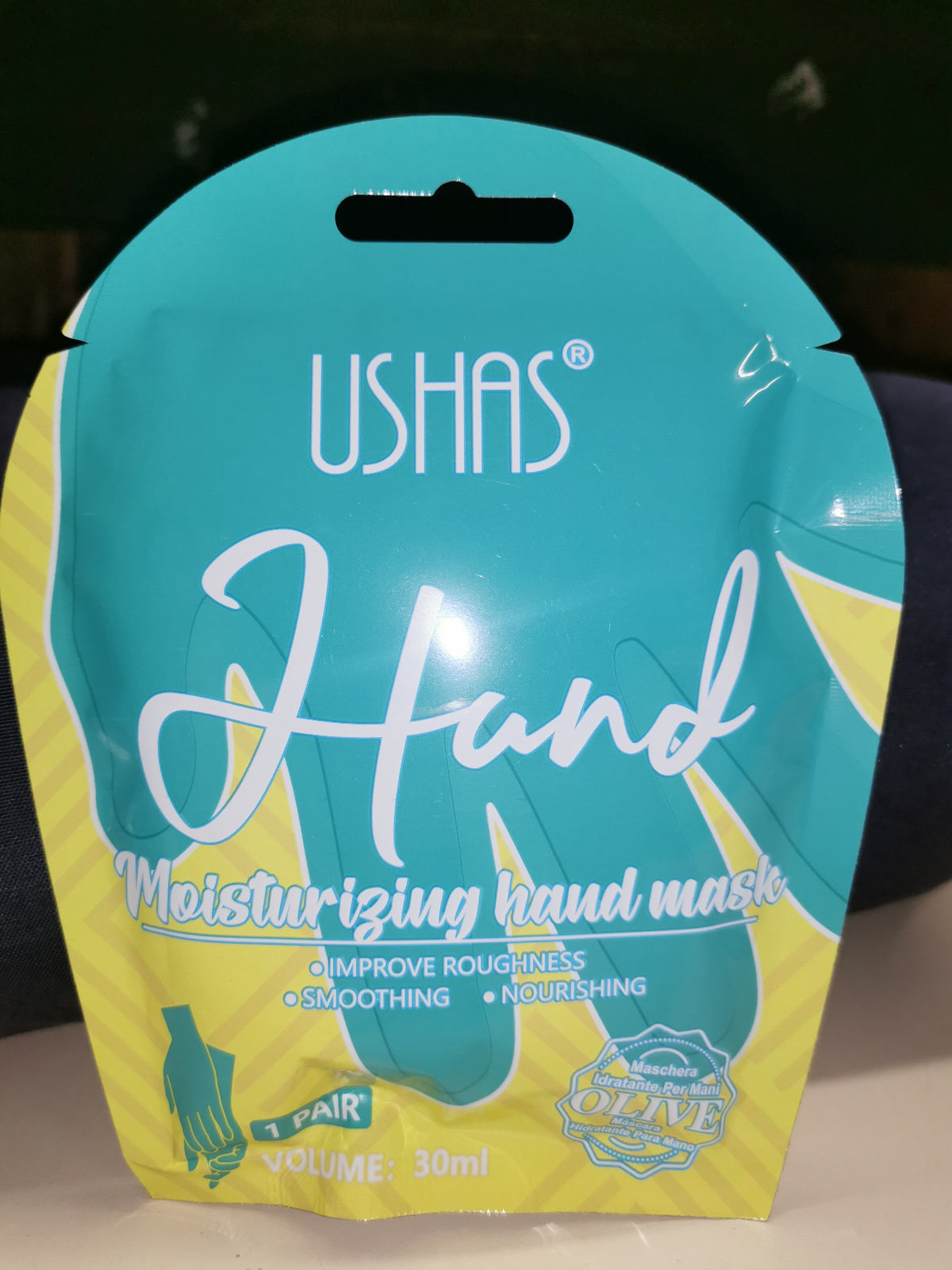 Hand moisturising mask