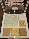 Highlighter + eyeshadow pallet