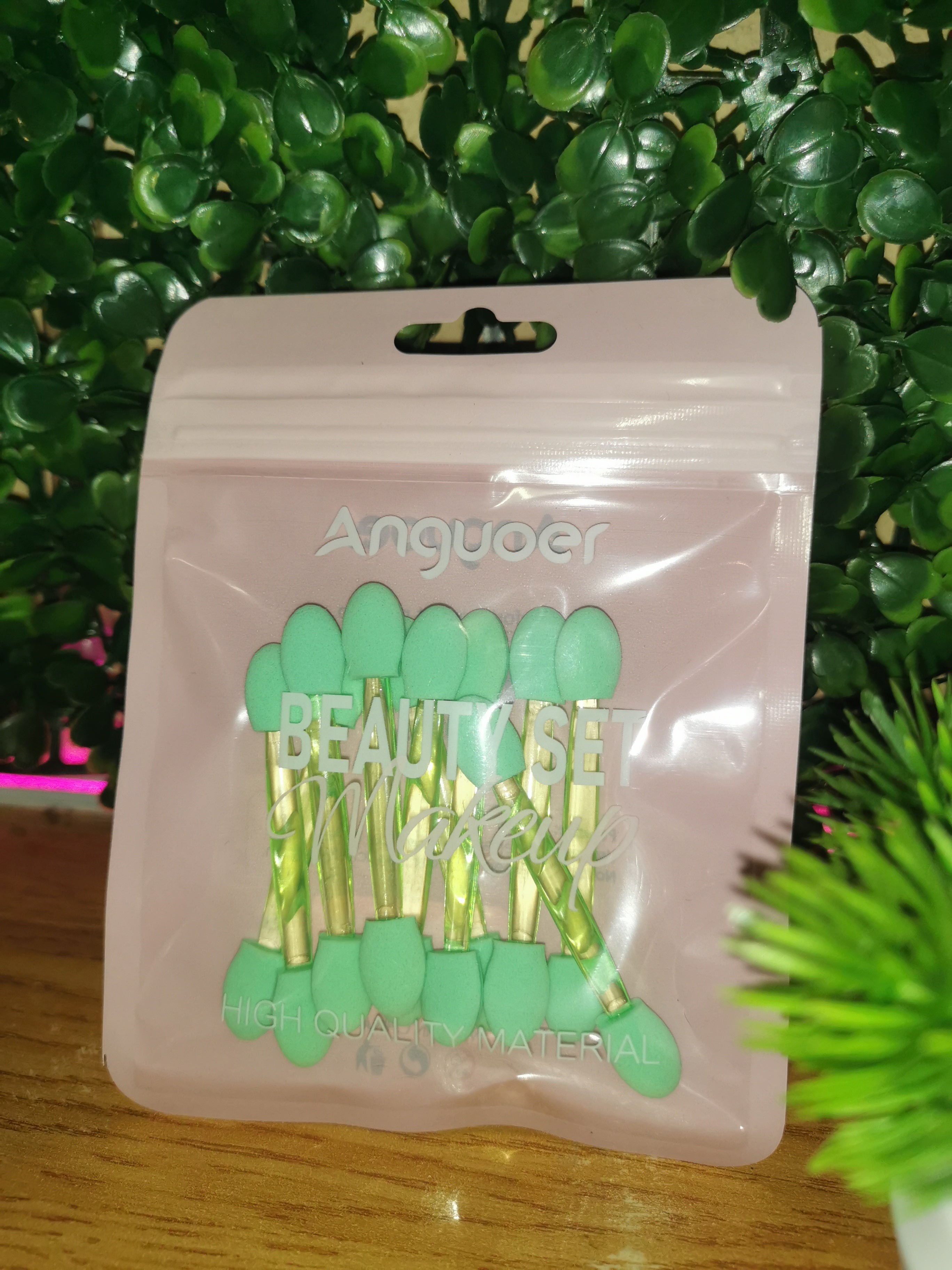 Anguoer Eyeshadow Applicator