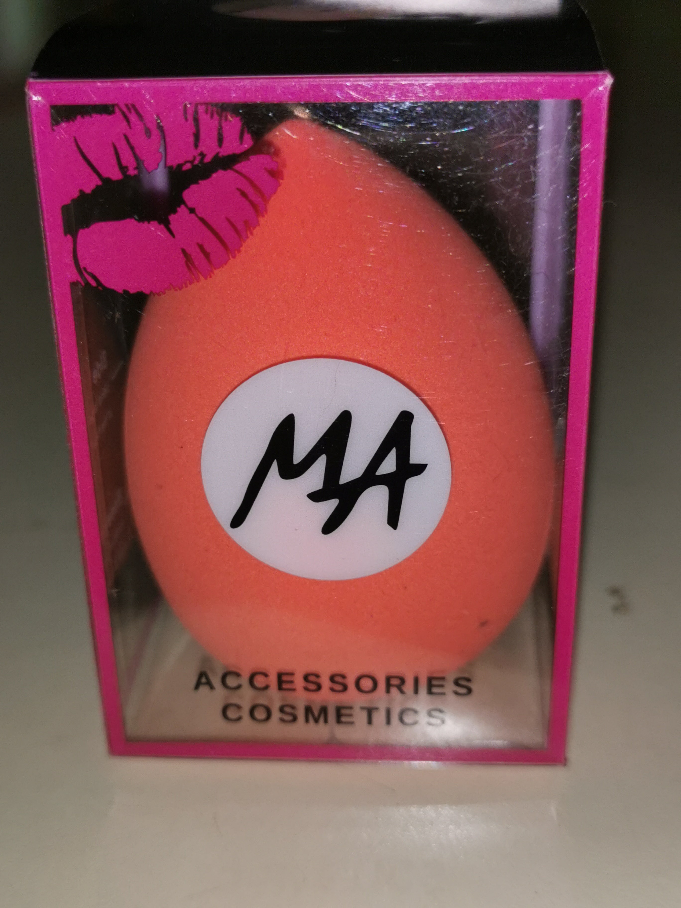 Makeup puff