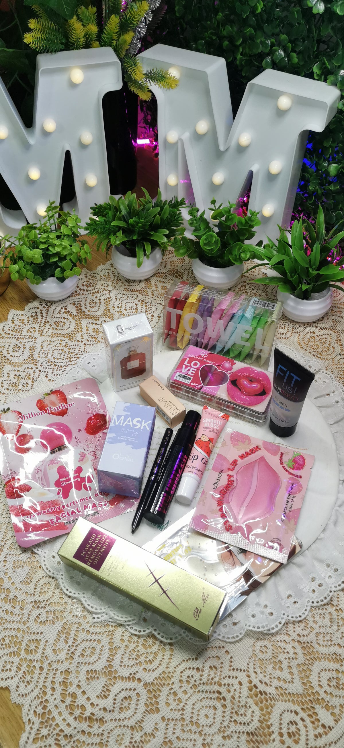 May Month Special mother's day Mystery Box