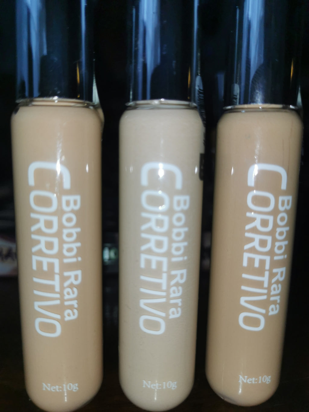 Bobbi Rara Foundation tint