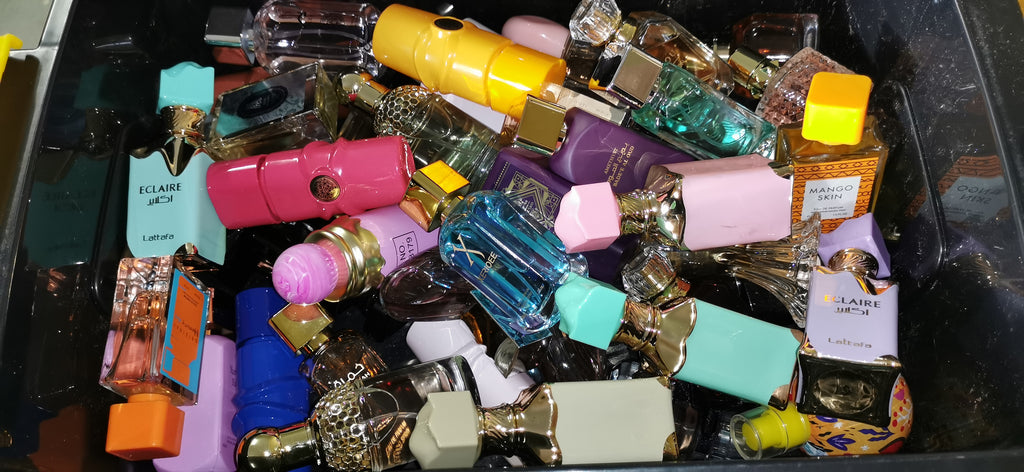 Perfume Mystery Box - 6 Surprise Fragrances with *free refillable tube for your handbag or to mix your own Scent*